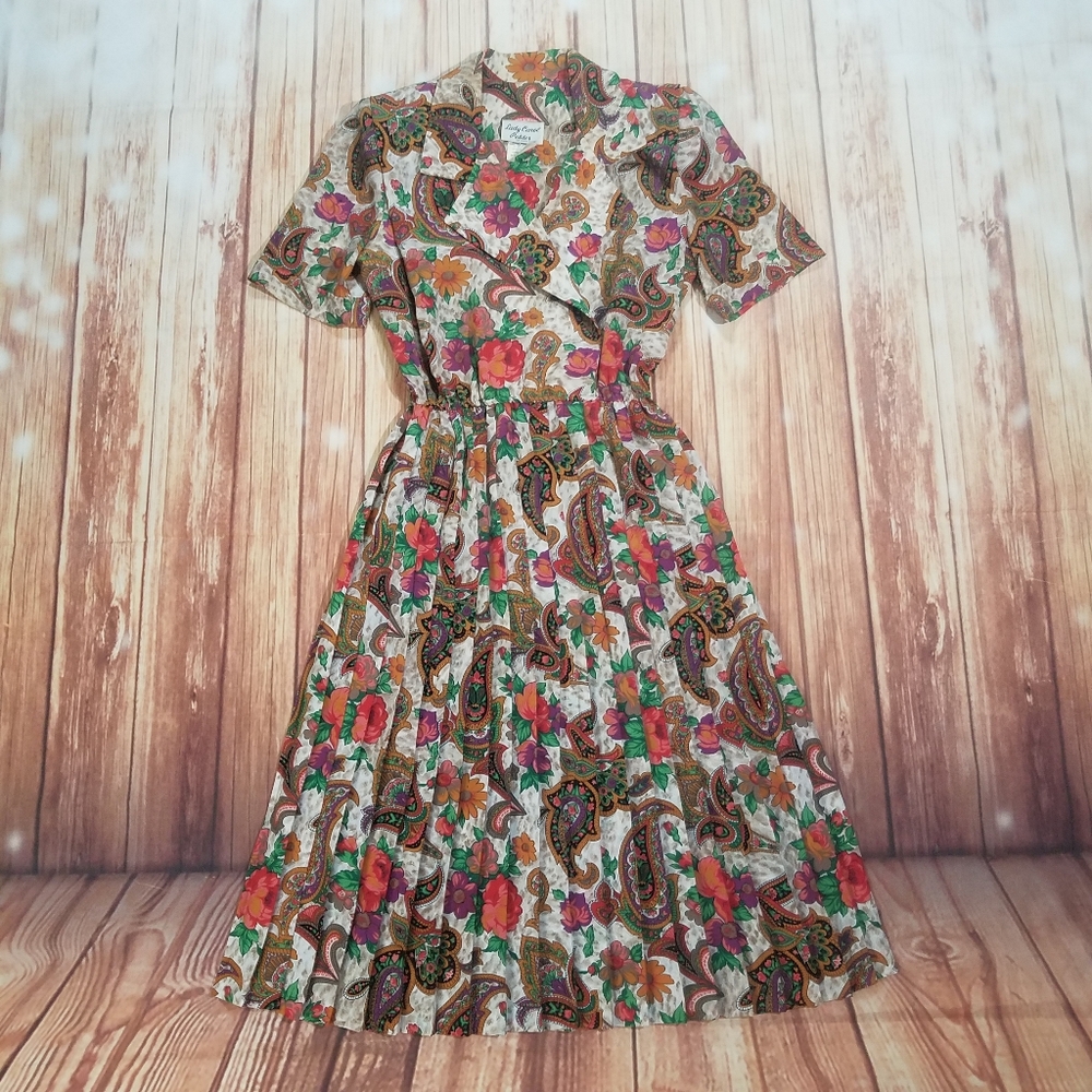 Vintage Shirt Waist Unique Printed Lady Carol Petites of New York Pleated